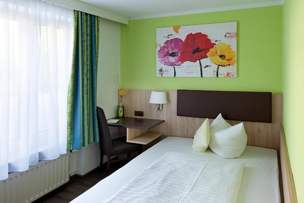 Hotel Blauer Karpfen Oberschleißheim Rum bild