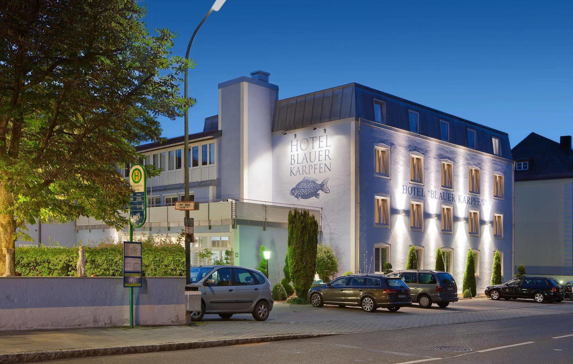 Hotel Blauer Karpfen Oberschleißheim Exteriör bild